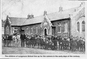 Lagrymore School