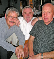 John McFarlane (left) pictured with Lisburn men John Kelly and Jim Hamilton (right) at the Bakerloo Junction gig in the Ivanhoe Hotel, Carryduff on Friday 1st September.