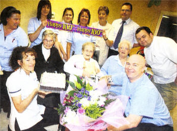 Jane Harper celebrating her 100th birthday at Kingsway Nursing Home last Friday. US3108-101A0 Picture By: Aidan O'Reilly