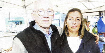 Market traders Jimmy Murdock and Catherine Deighan at Lisburn Market. US4108-127A0