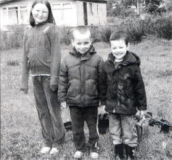 Grandchildren of the event organiser - Tenaya Beggs (aged 10), her brother Koi Beggs (aged 6) and their cousin Ethan Beggs (aged 5). Tenaya won the children's section with her brother and cousin obtaining prize winning places. Ethan collected a magnificent £145 sponsership