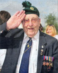 francis henry relive france lisburn veteran dunmurry landings normandy memories second war during been old 2009