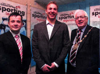 Ulster, Ireland and British Lion Stephen Ferris who has been inducted into the Lagan Valley Leisureplex Sporting Legends with Chairman of Leisure Services Committee Councillor David archer and Mayor Alan Ewart. US2010-115A0
	