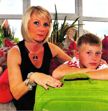 Michelle Wilson with her son Jamie Magowan, unfortunately caught up in the Goldtrail Travel saga US2910-401PM
