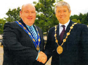 Pictured are Deputy Mayor William Leathem and Mayor Brian Heading.