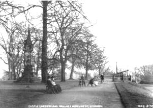 Castle Gardens and the Wallace Monument c.1910(?) (Copyright Ulster Folk and Transport Museum: WAG870)