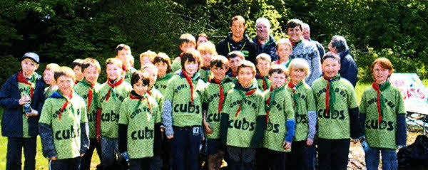 Members of 1st Hillsborough Cubs with adventurer and Chief Scout Bear Grylis.