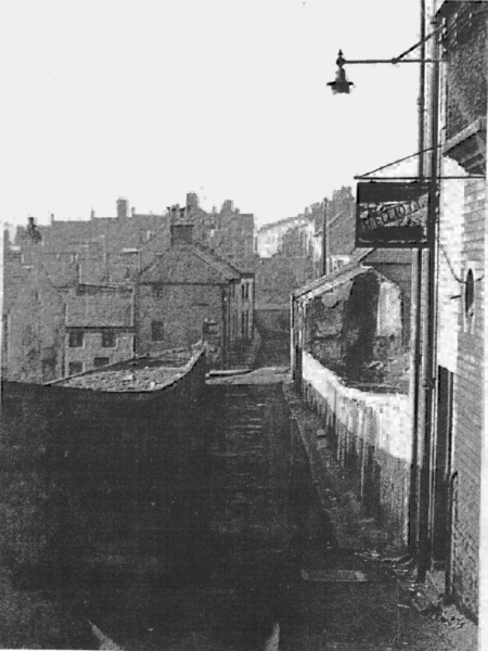 Barnsley's row and hill street from the top of pipers hill